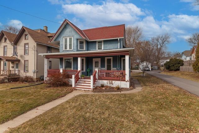 916 Arcadian AVENUE, Waukesha, WI 53186