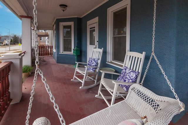 916 Arcadian AVENUE, Waukesha, WI 53186