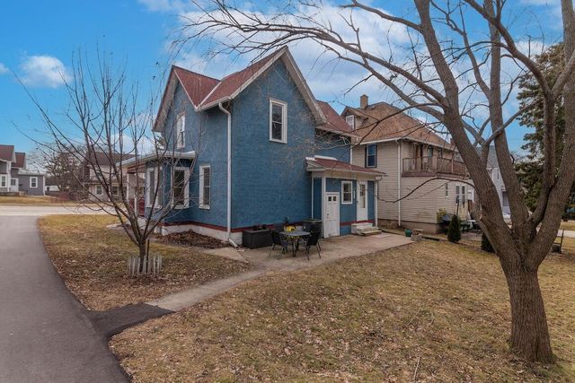 916 Arcadian AVENUE, Waukesha, WI 53186