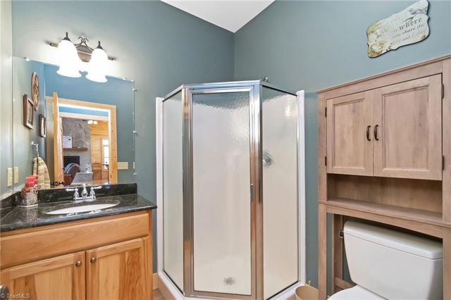 658 Green Point Lane, Boomer, NC 28606