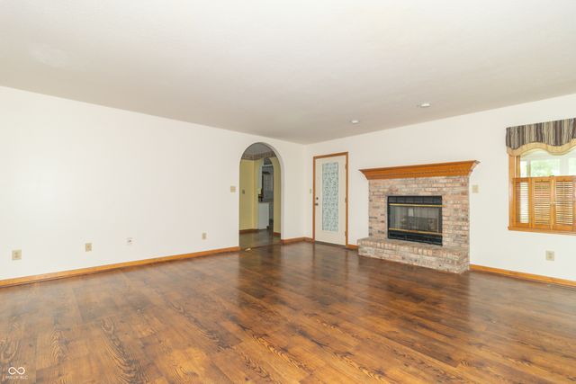 2460 E Hickory Boulevard, Greenfield, IN 46140