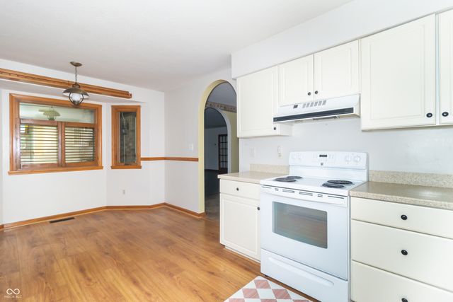 2460 E Hickory Boulevard, Greenfield, IN 46140