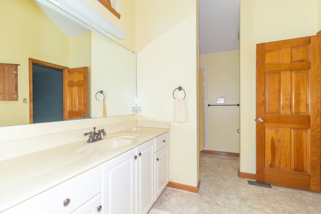 2460 E Hickory Boulevard, Greenfield, IN 46140