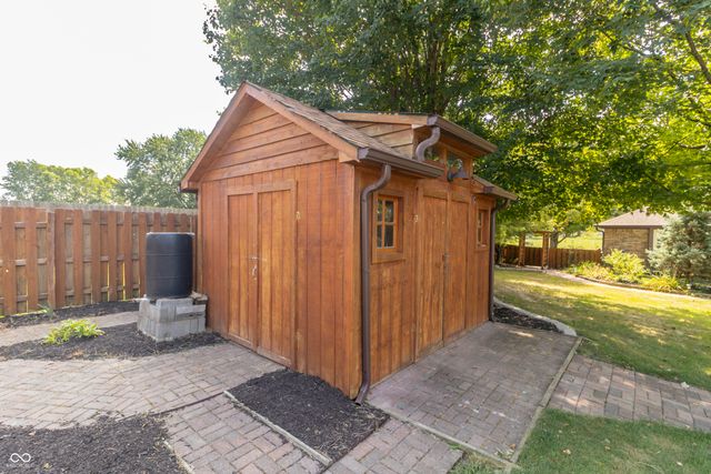 2460 E Hickory Boulevard, Greenfield, IN 46140