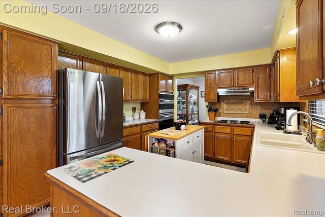 44744 Danbury Road, Canton, MI 48188
