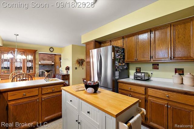 44744 Danbury Road, Canton, MI 48188
