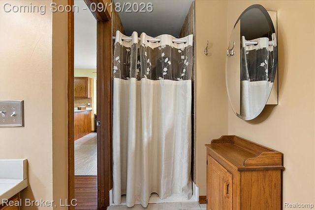 44744 Danbury Road, Canton, MI 48188