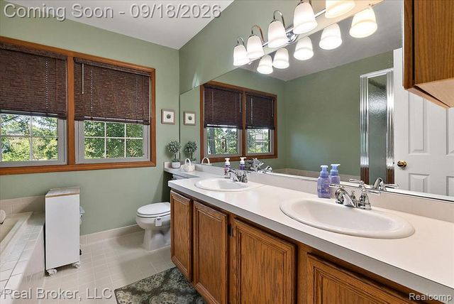 44744 Danbury Road, Canton, MI 48188