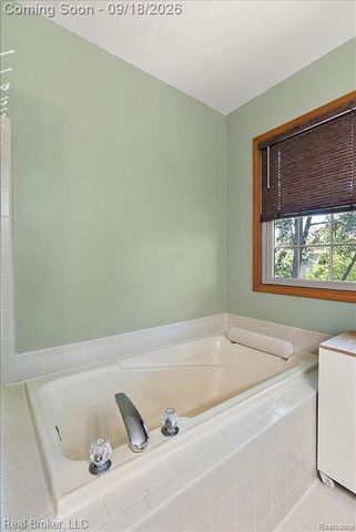 44744 Danbury Road, Canton, MI 48188