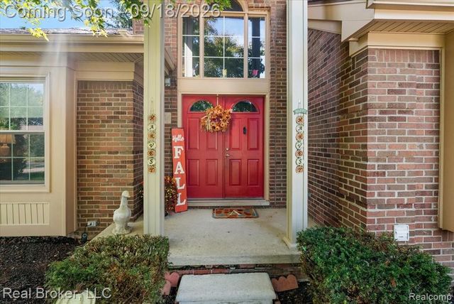 44744 Danbury Road, Canton, MI 48188