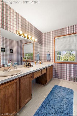 44744 Danbury Road, Canton, MI 48188