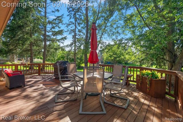 44744 Danbury Road, Canton, MI 48188