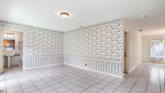 11295 Roundelay Road, Cooper City, FL 33026