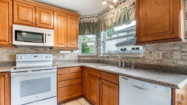 11295 Roundelay Road, Cooper City, FL 33026