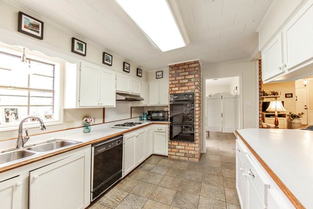 1107 Franklin Ave, Houma, LA 70360