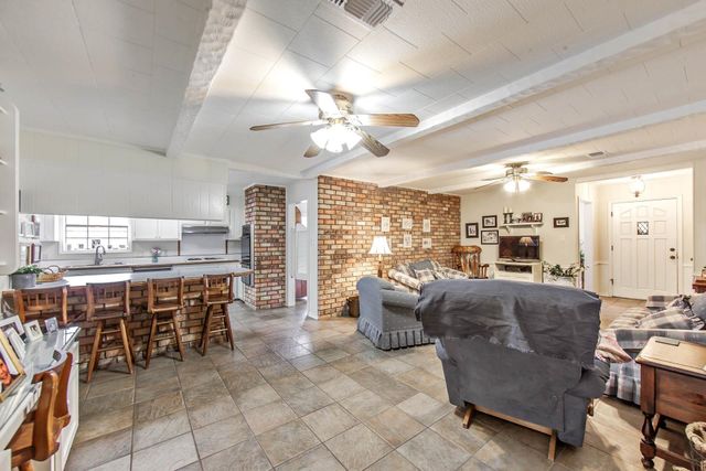 1107 Franklin Ave, Houma, LA 70360