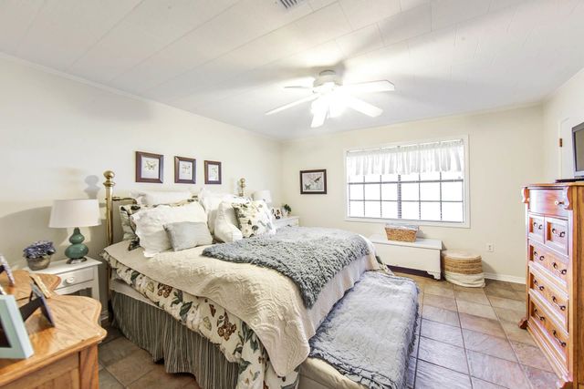 1107 Franklin Ave, Houma, LA 70360