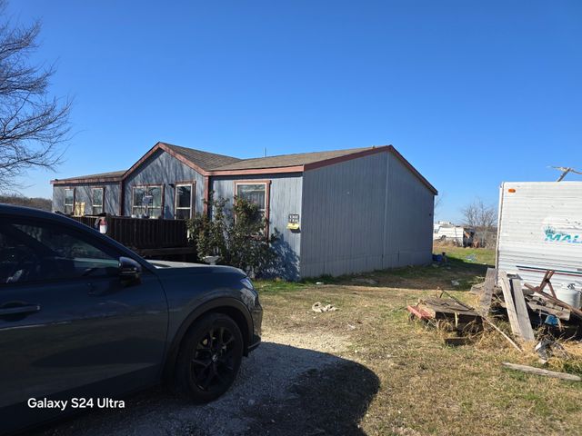 9321 Sallys Way, Alvarado, TX 76009