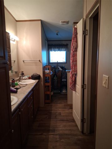 9321 Sallys Way, Alvarado, TX 76009