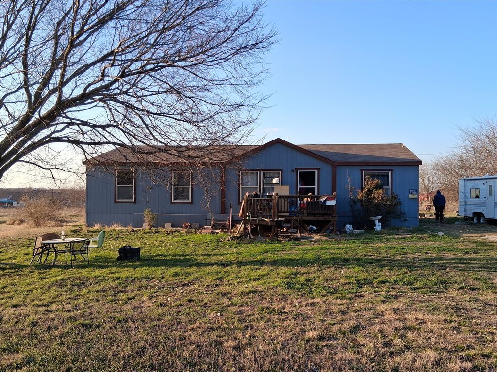 9321 Sallys Way, Alvarado, TX 76009