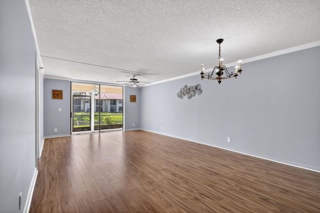 7770 Tahiti Lane 102, Lake Worth, FL 33467