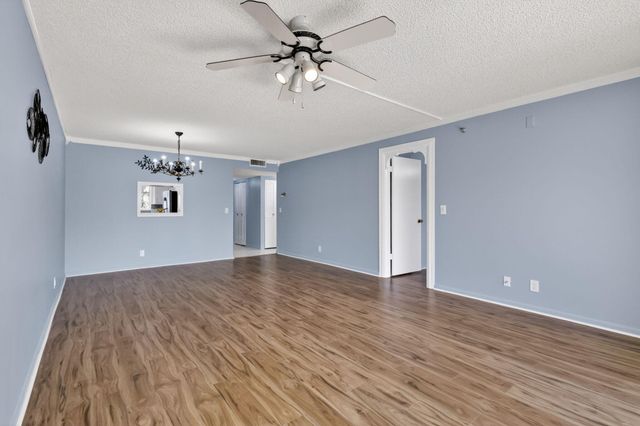 7770 Tahiti Lane 102, Lake Worth, FL 33467