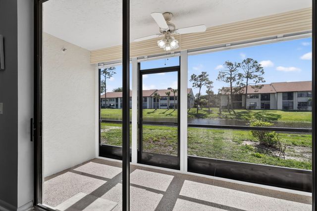 7770 Tahiti Lane 102, Lake Worth, FL 33467
