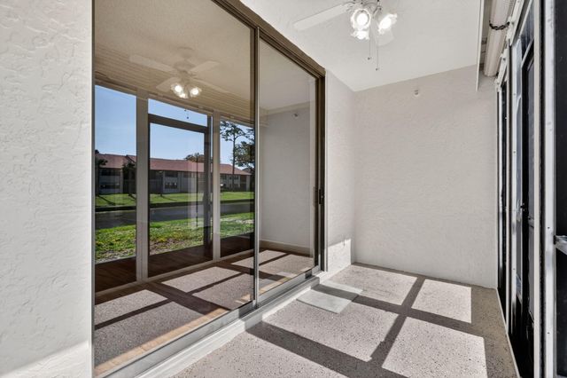 7770 Tahiti Lane 102, Lake Worth, FL 33467