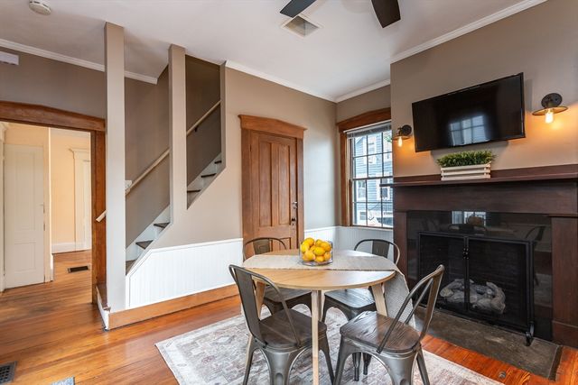 90 Walden St, New Bedford, MA 02740