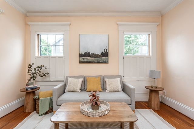 90 Walden St, New Bedford, MA 02740