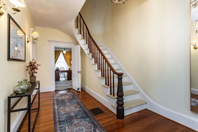 90 Walden St, New Bedford, MA 02740