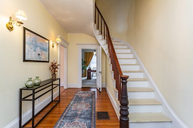 90 Walden St, New Bedford, MA 02740