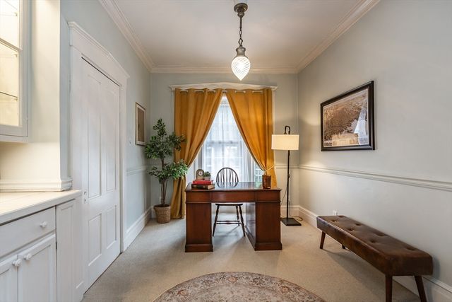 90 Walden St, New Bedford, MA 02740