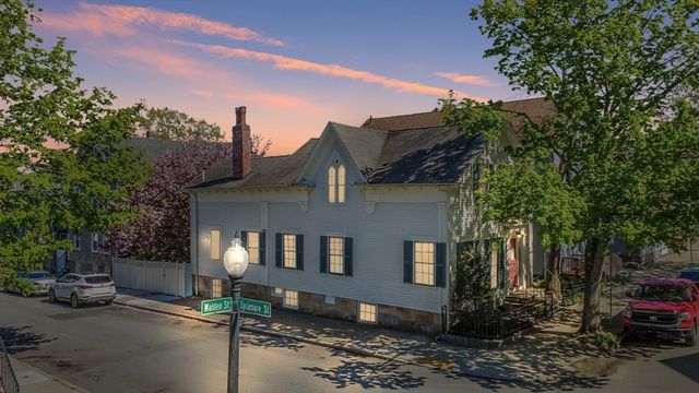 90 Walden St, New Bedford, MA 02740