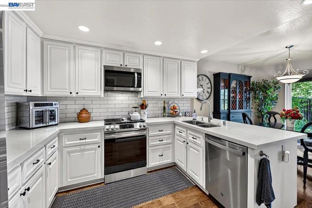 525 Silver Oak Ln, Danville, CA 94506