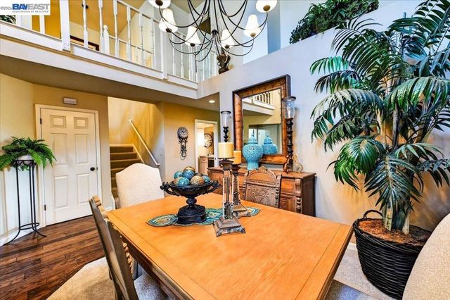 525 Silver Oak Ln, Danville, CA 94506