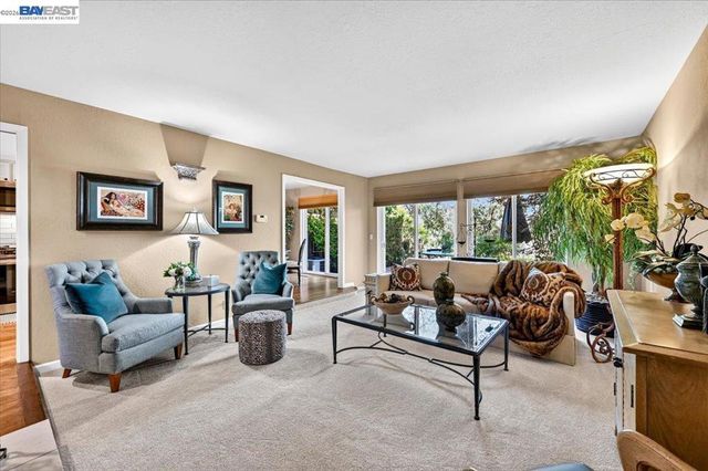 525 Silver Oak Ln, Danville, CA 94506