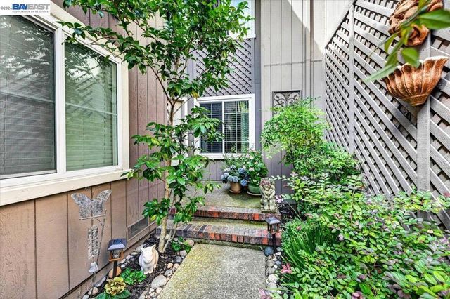 525 Silver Oak Ln, Danville, CA 94506