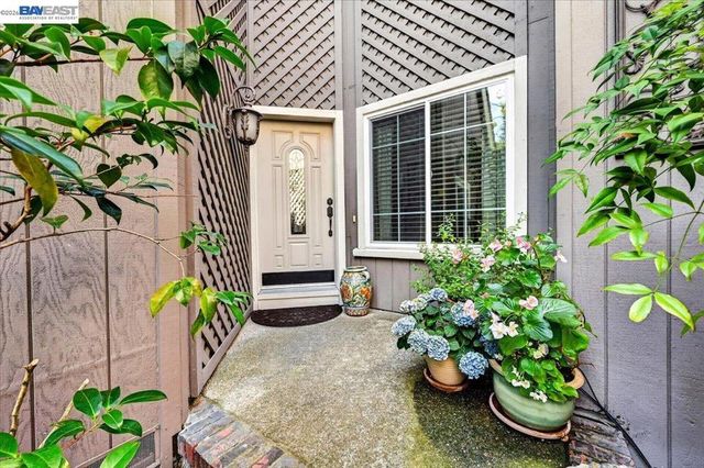 525 Silver Oak Ln, Danville, CA 94506
