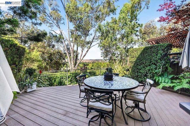 525 Silver Oak Ln, Danville, CA 94506