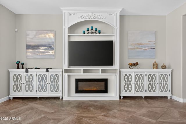 18211 W SEQUOIA Drive, Goodyear, AZ 85338