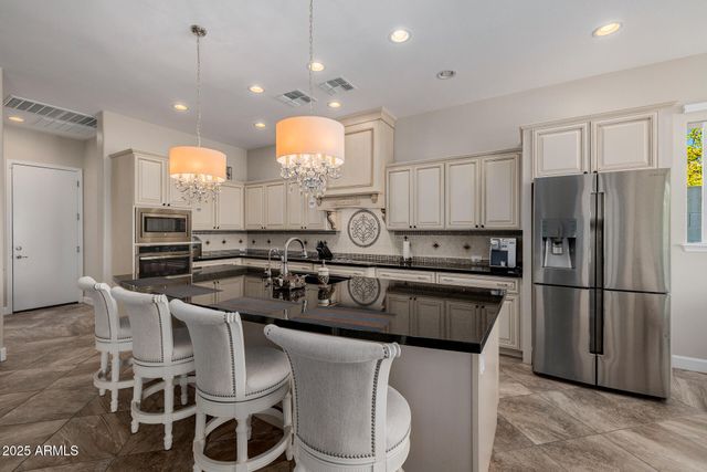 18211 W SEQUOIA Drive, Goodyear, AZ 85338