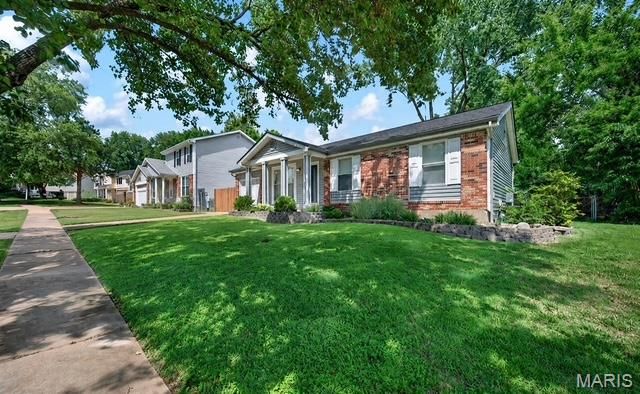 7018 Grassy Valley Drive, St Louis, MO 63129