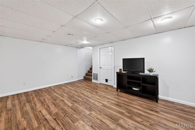 7018 Grassy Valley Drive, St Louis, MO 63129