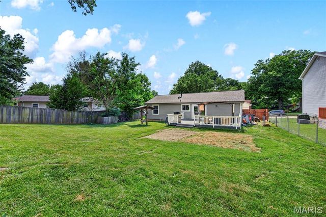 7018 Grassy Valley Drive, St Louis, MO 63129