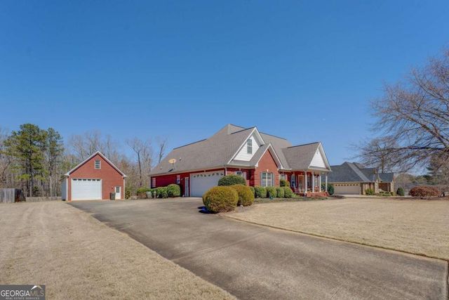 212 Willow Ridge Lane, Jackson, GA 30233