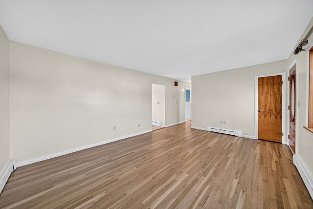 174 Rogers St, Dartmouth, MA 02748