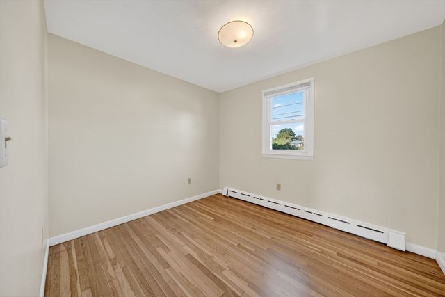 174 Rogers St, Dartmouth, MA 02748