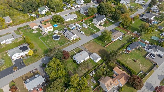 174 Rogers St, Dartmouth, MA 02748