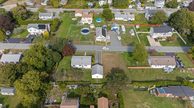 174 Rogers St, Dartmouth, MA 02748